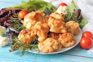 Как приготовить закуску из мяса курицы и цветной капусты?