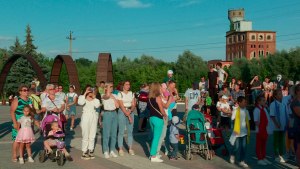 Сколько жителей в городе Кондрово, где находится, что ещё знаете о нём?