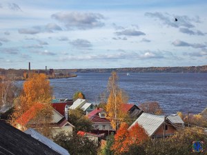 Сколько жителей в городе Наволоки, где находится, что ещё знаете о нём?