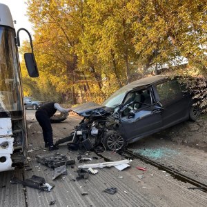 Что будет на дорогах, если оставлять все автомобили после аварии на месте?