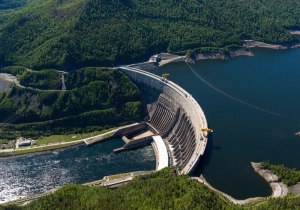 Когда и где построена Саяно-Шушенская ГЭС?